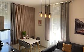Schönes Apartment am Rhein - Zentral